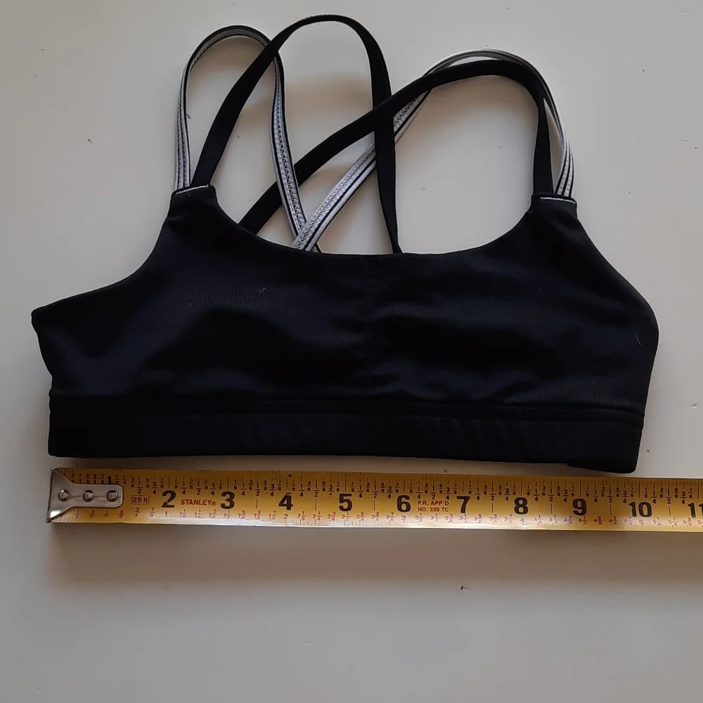 Champion medium 8 10 black white sports bra